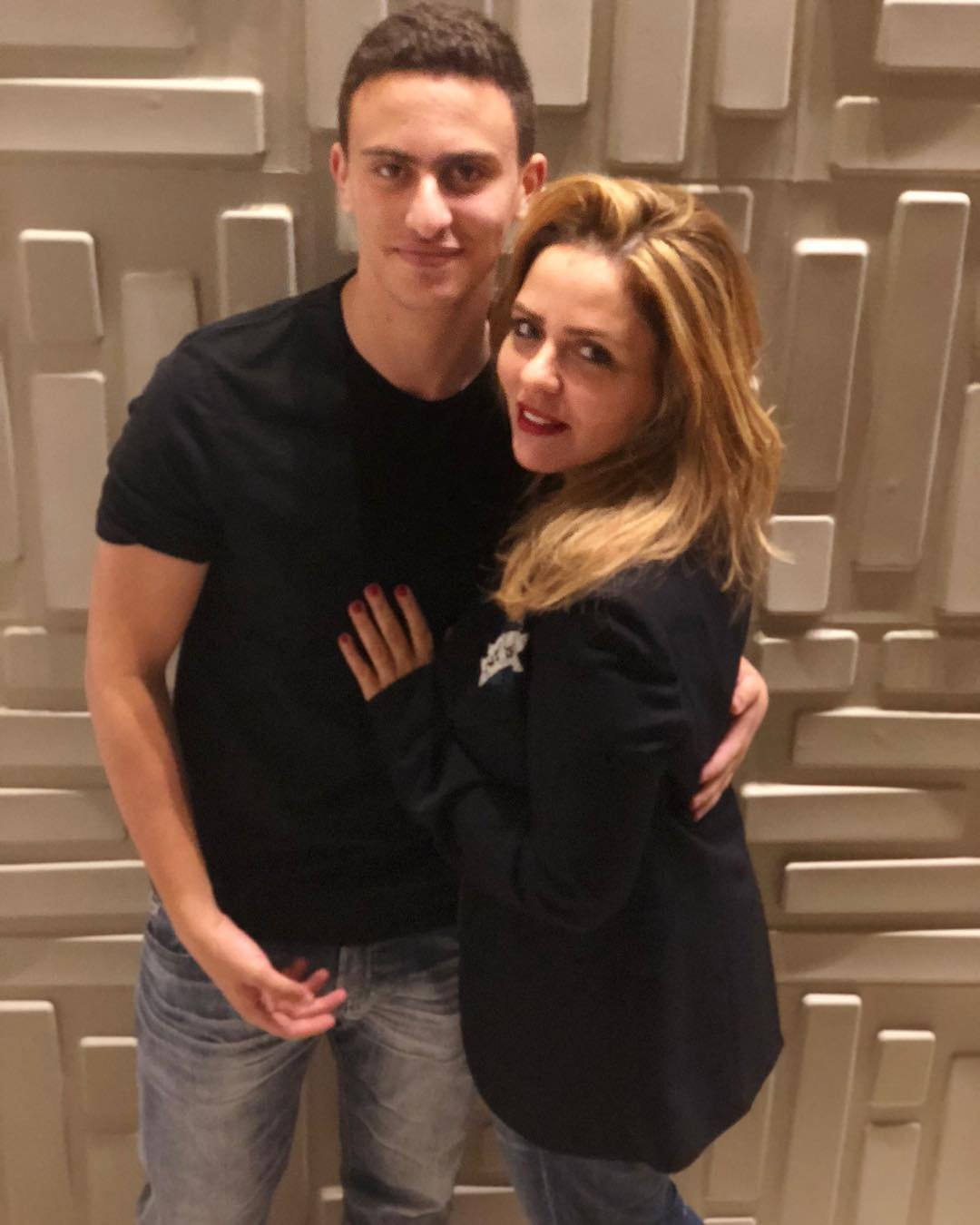 تفاصيل الحالة الصحية لأسرة الفنان أحمد السقا