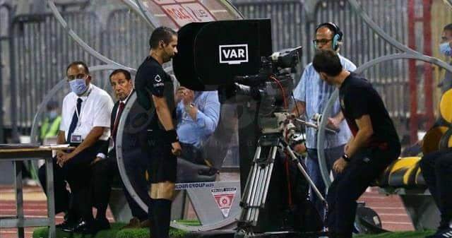 عبدالفتاح: شركة الفار ترفض تطبيق التقنية فى الدورى المصرى 1 عبدالفتاح: شركة الفار ترفض تطبيق التقنية فى الدورى المصرى