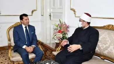 وزيرا الأوقاف والشباب والرياضة يبحثان سبل تكثيف التواصل مع الشباب