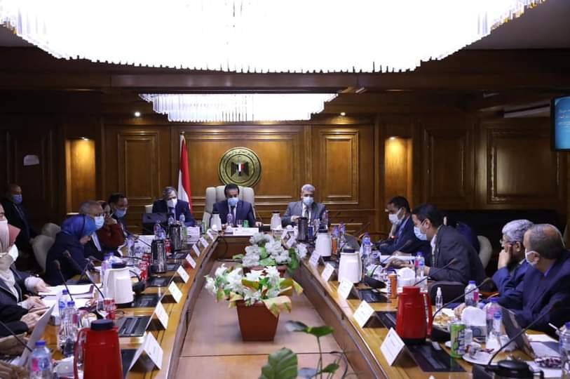 عبد الغفار يرأس اجتماع مجلس المراكز والمعاهد والهيئات البحثية 3 عبد الغفار يرأس اجتماع مجلس المراكز والمعاهد والهيئات البحثية