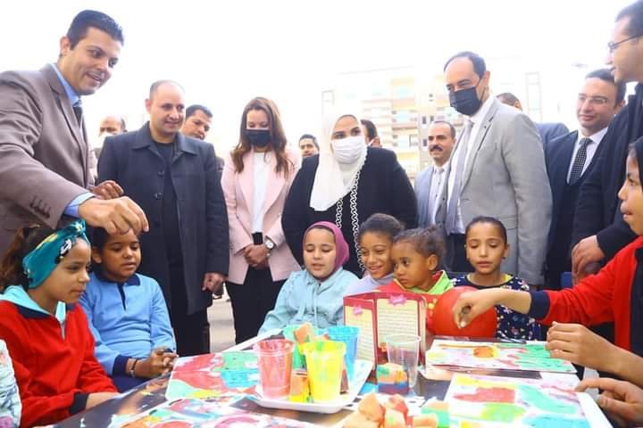 القباج تفتتح عيادة لصندوق مكافحة الإدمان بمنطقة حدائق أكتوبر