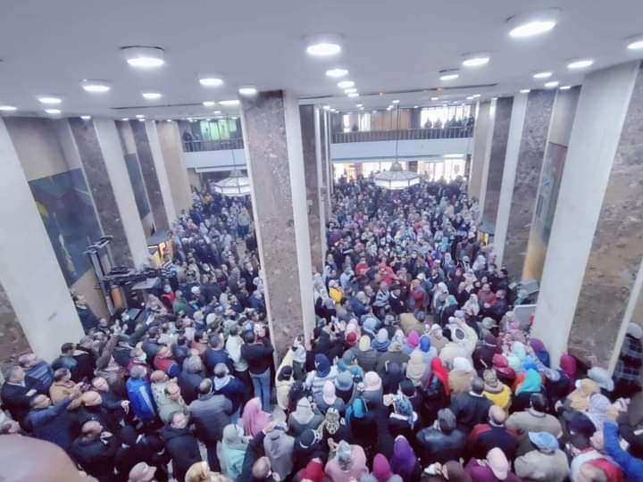 عدد من العاملين فى ماسبيرو .. تقدموا بشكوى الى رئاسة الجمهورية تتضمن الكشف بقائمة مستحقاتهم المالية 3 عدد من العاملين فى ماسبيرو .. تقدموا بشكوى الى رئاسة الجمهورية تتضمن الكشف بقائمة مستحقاتهم المالية