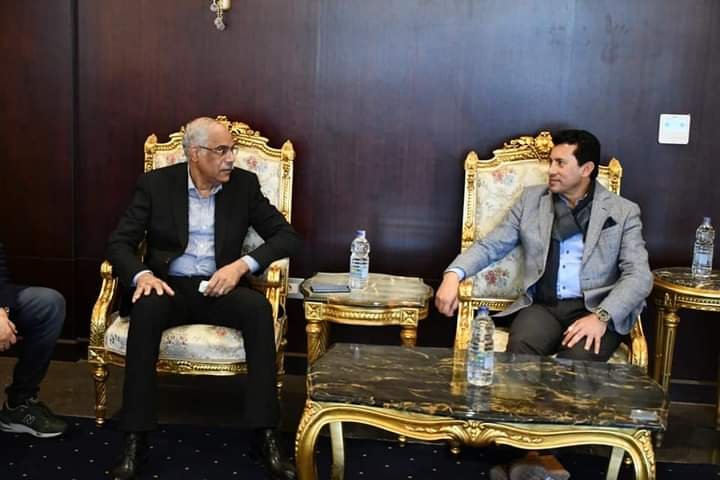 صبحي يؤازر المنتخب الوطني في التدريب قبل السفر للكاميرون 2 صبحي يؤازر المنتخب الوطني في التدريب قبل السفر للكاميرون