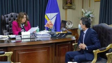 عوض تبحث خطة إقامة سلسلة معارض "صنع فى دمياط" للأثاث لعام ٢٠٢٢