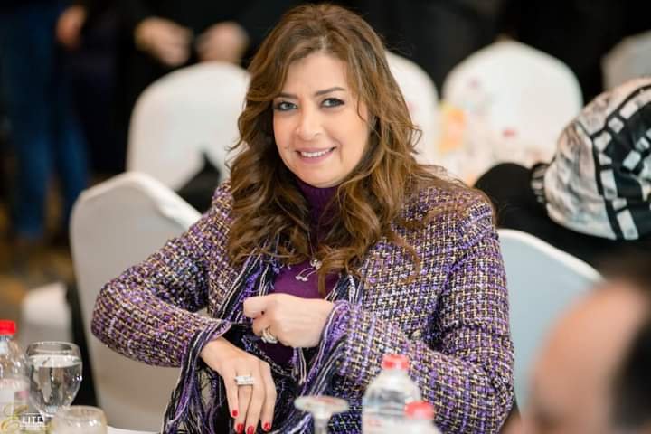 منال سلامة لـمنظمي "ليلة في عشق الإسكندرية" : شكر على تكريمي مع عظماء مثل د. وسيم السيسي ود. محمد عبد الله