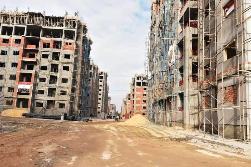 غراب واللواء اركان حرب عماد الفولي يتفقدان أعمال إنشاء مشروع إسكان كفر الحمام 