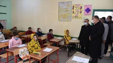 غراب يتفقد لجان إمتحانات الصف الرابع الإبتدائي بمدرسة عبدالعزيز على الإبتدائية بمدينة الزقازيق