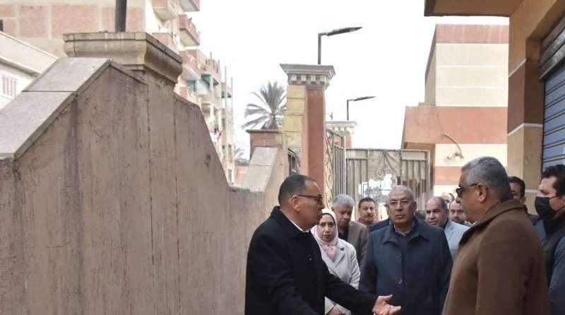 غراب يأمر بتطوير وتجميل منطقة السوق الحضاري ( أبوعامر) بمدينة الزقازيق
