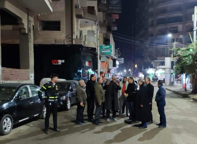 غراب يُشدد على سرعة الإنتهاء من أعمال الرصف والتطوير الجارية بمنطقتي القوميه وفلل الجامعه 4 غراب يُشدد على سرعة الإنتهاء من أعمال الرصف والتطوير الجارية بمنطقتي القوميه وفلل الجامعه