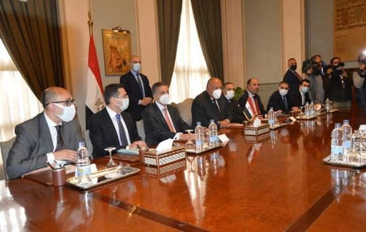 شكري يستقبل وزير الخارجية الجزائري 2 شكري يستقبل وزير الخارجية الجزائري