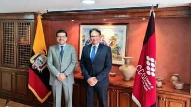 السفير المصري في الإكوادور يلتقي رئيس غرفة تجارة كيتو لبحث سبل تعزيز التعاون الثنائي بين البلدين