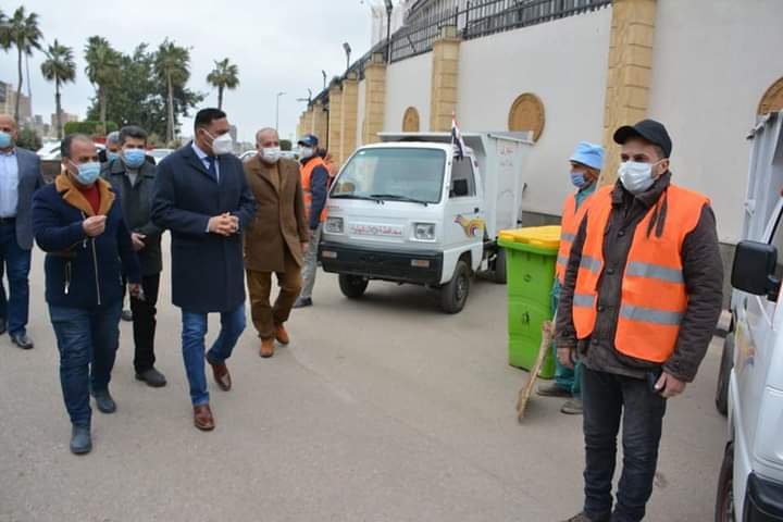 مختار يتفقد معدات نظافة اضافية لخدمة المنطقة المركزية