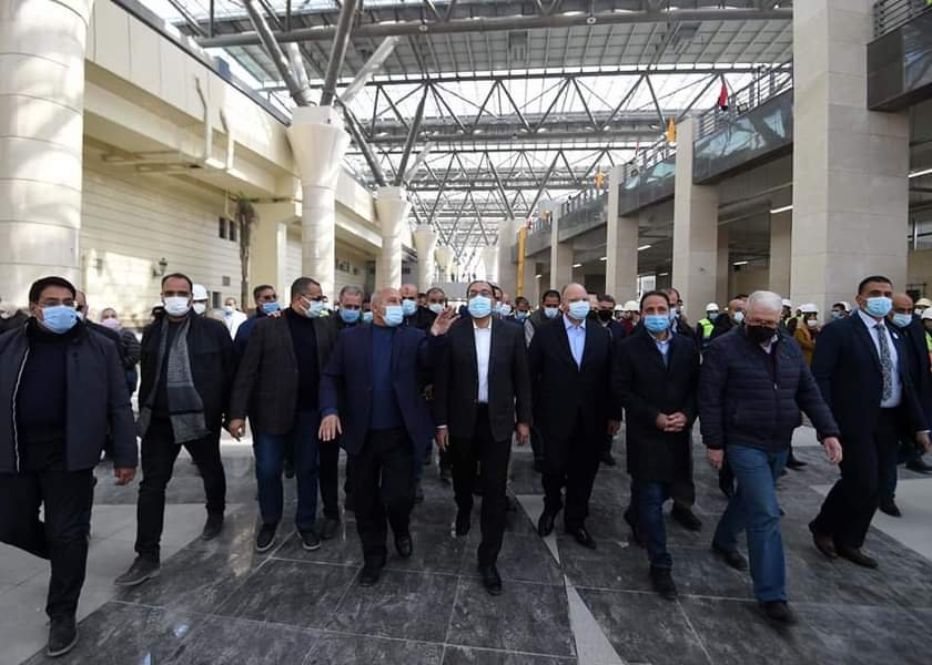 مدبولي يتابع التشغيل التجريبي للقطار الكهربائي الخفيف LRT 6 مدبولي يتابع التشغيل التجريبي للقطار الكهربائي الخفيف LRT