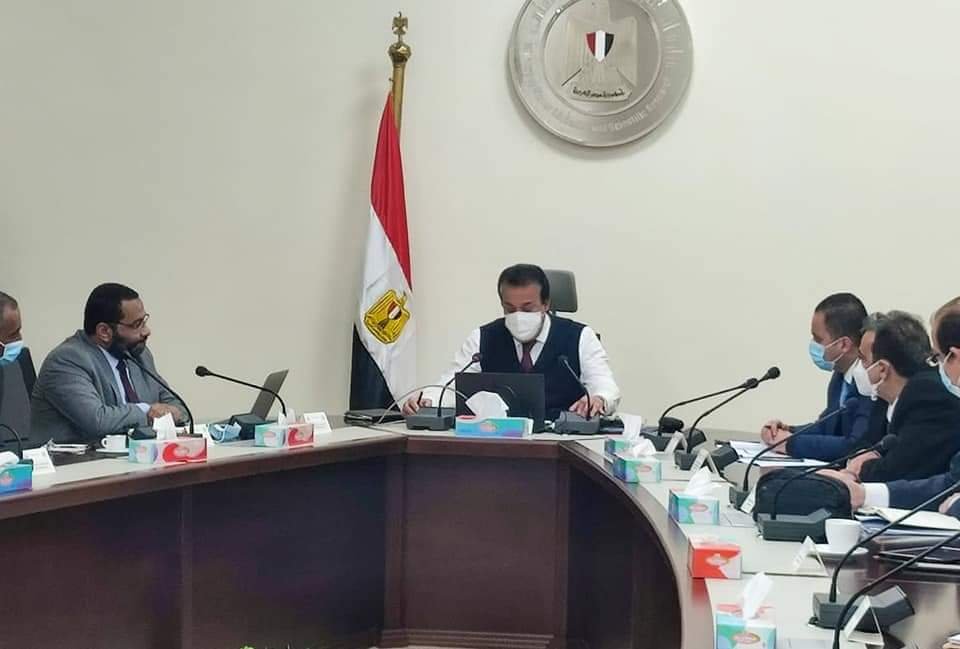 د. عبد الغفار القائم بعمل وزير الصحة يوجه بتطعيم العاملين بالقطاع السياحي بالجرعات التنشيطية 2 د. عبد الغفار القائم بعمل وزير الصحة يوجه بتطعيم العاملين بالقطاع السياحي بالجرعات التنشيطية