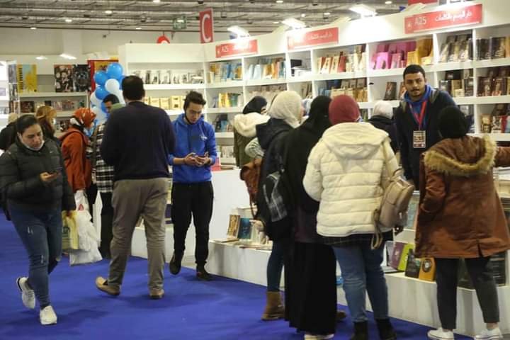 46 ألف زائر لمعرض القاهرة الدولي للكتاب فى يومه الخامس 2 46 ألف زائر لمعرض القاهرة الدولي للكتاب فى يومه الخامس