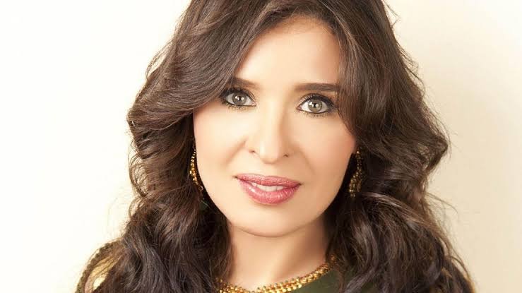 كورونا تهدد الفنانين .. إصابة دينا للمرة الثانية بفيروس كورونا