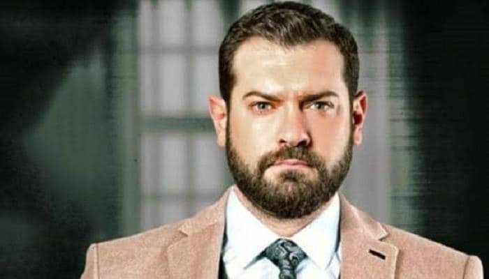 حسن الرداد وعمرو يوسف سويا في "كازانوفا" على خشبة المسرح 