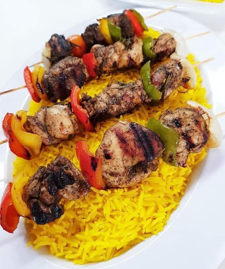 طريقة تحضير الشيش طاووق ... مقدم من: مطبخ عالم النجوم