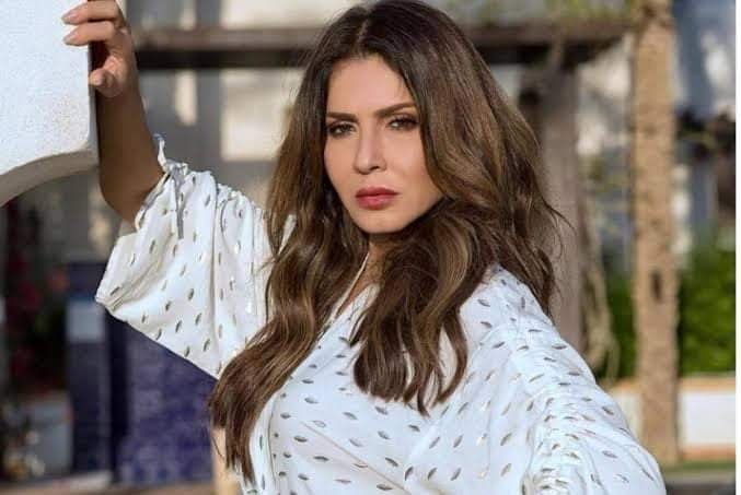 نجلاء بدر تكشف عن تطورات حالتها الصحية عقب إصابتها بمتحور أوميكرون 2 نجلاء بدر تكشف عن تطورات حالتها الصحية عقب إصابتها بمتحور أوميكرون
