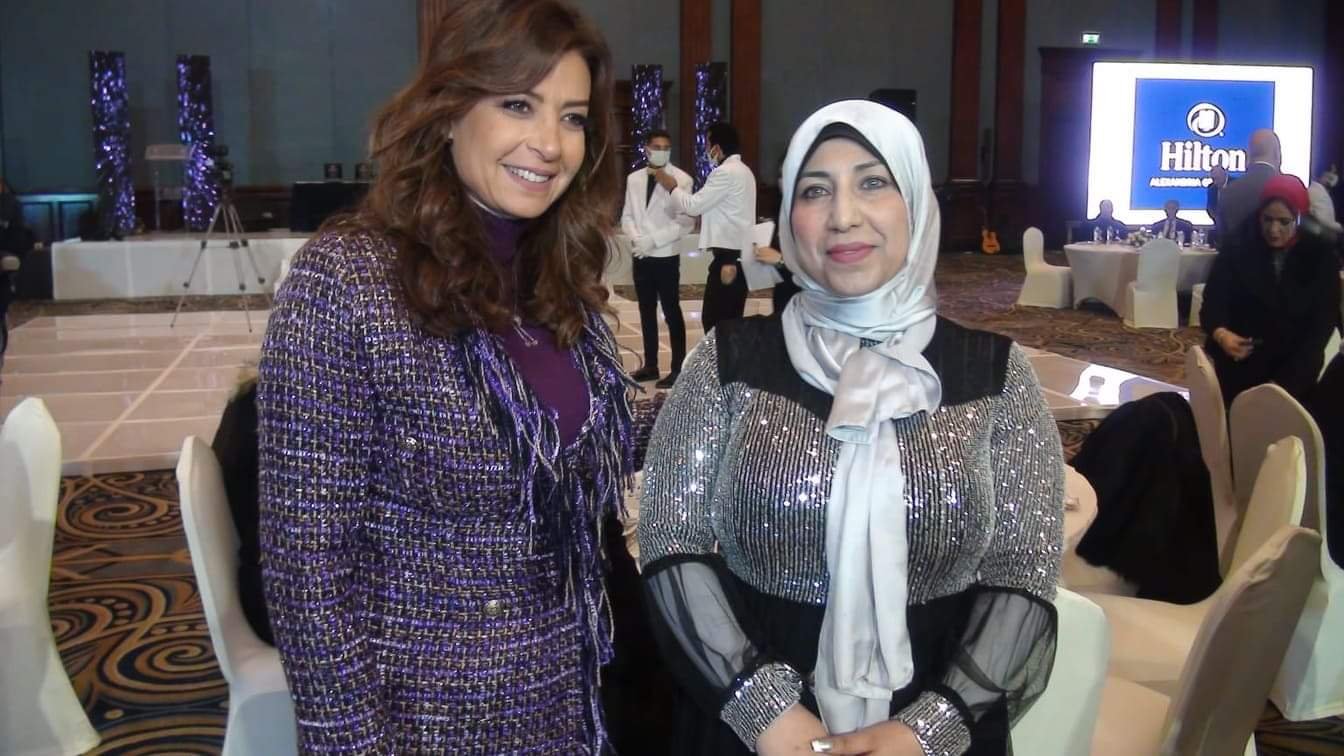 منال سلامة لـمنظمي "ليلة في عشق الإسكندرية" : شكر على تكريمي مع عظماء مثل د. وسيم السيسي ود. محمد عبد الله