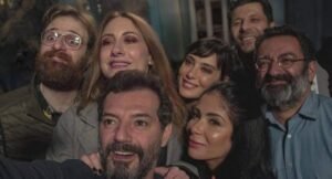 لعبة فيلم "أصحاب و لا أعز" واقع في حياة الأبطال أم مجرد لعبة داخل فيلم 2 لعبة فيلم "أصحاب و لا أعز" واقع في حياة الأبطال أم مجرد لعبة داخل فيلم