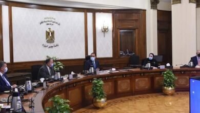 مدبولي يشدد على وضع خريطة طريق لتنفيذ استراتيجية صناعة السيارات فى مصر
