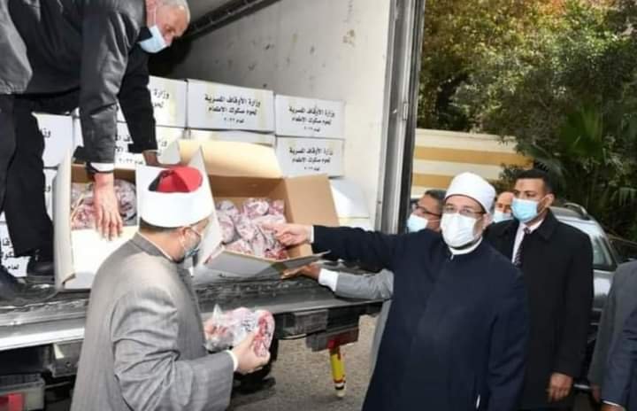 جمعة يشهد انطلاق أول قافلة لتوزيع لحوم صكوك الإطعام 6 أطنان للقاهرة والجيزة وثلاثة للدقهلية