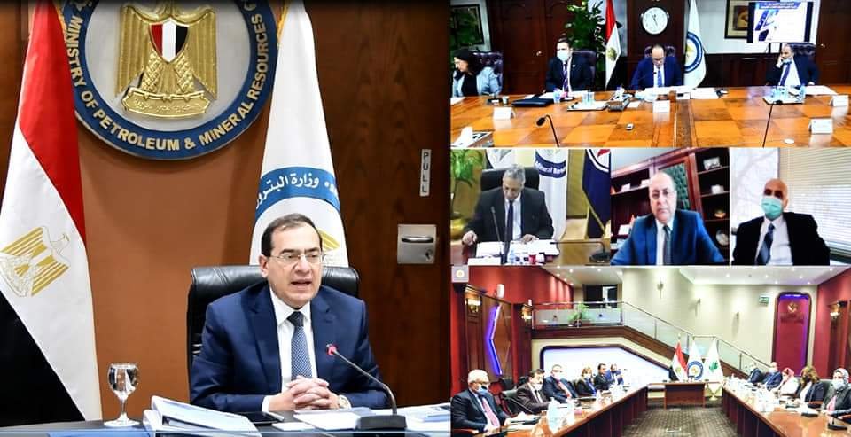وزير البترول: النمو في قطاع الغاز الطبيعى جاء نتاجاً لتنفيذ استراتيجية متميزة 2 وزير البترول: النمو في قطاع الغاز الطبيعى جاء نتاجاً لتنفيذ استراتيجية متميزة