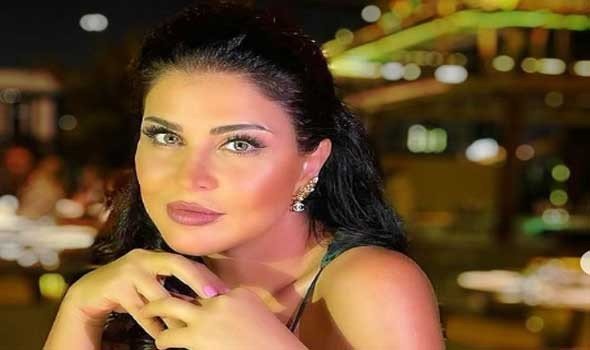جومانا مراد تكْشف عن موْهبتهَا في الفن التشكيلي وأحدث أعمالها الفنية