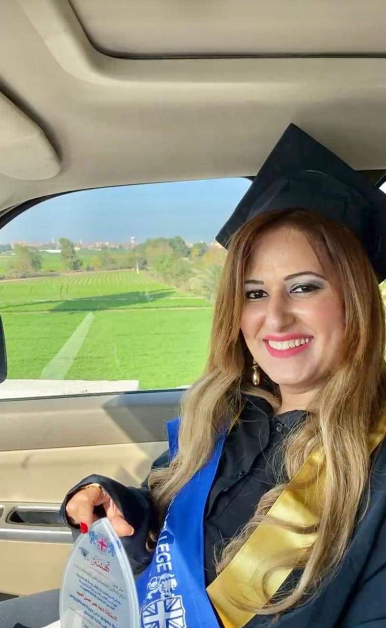 السيرة الذاتية للصحفية والإعلامية د. دعاء نصر 5 السيرة الذاتية للصحفية والإعلامية د. دعاء نصر