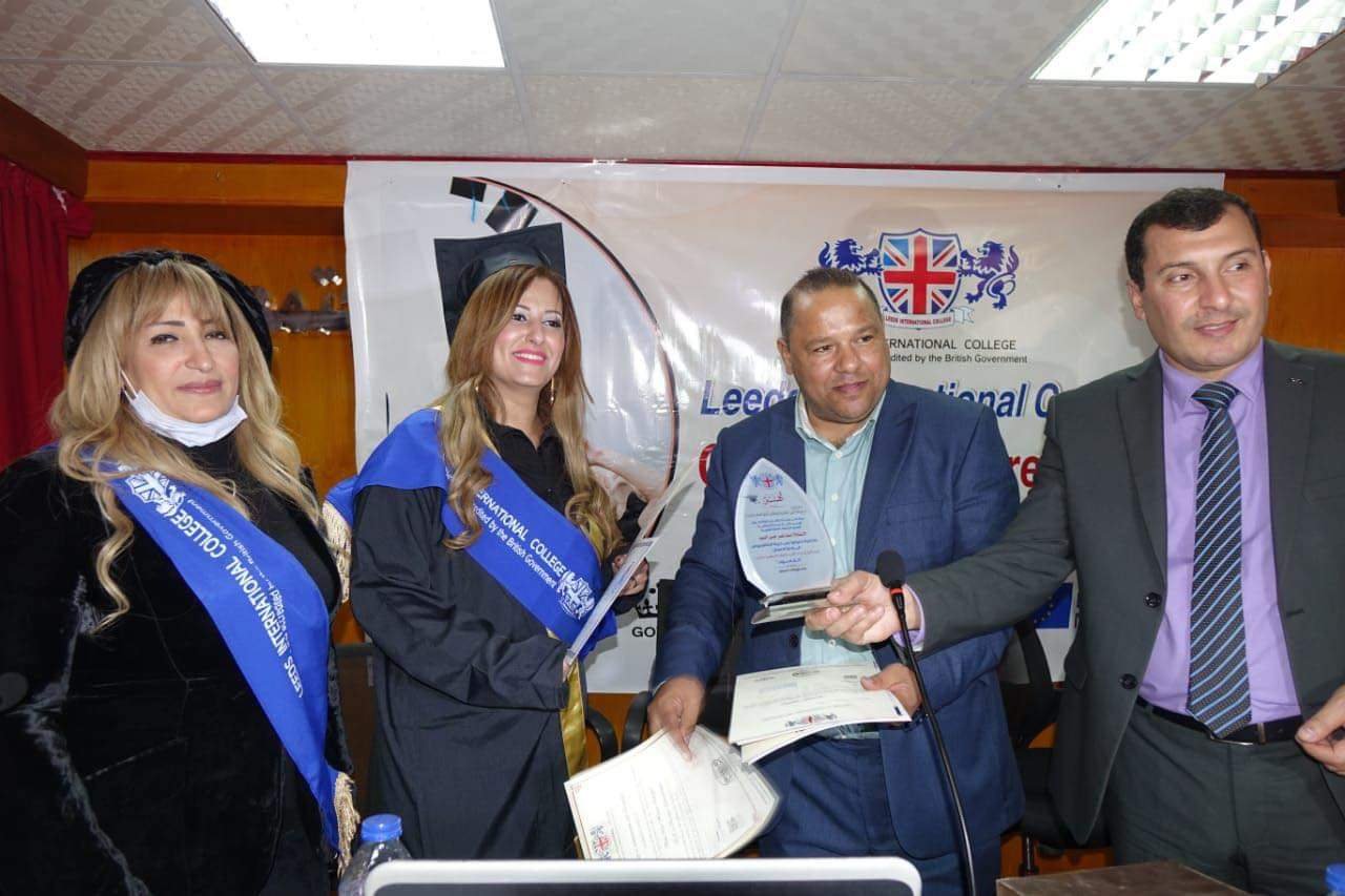 السيرة الذاتية للصحفية والإعلامية د. دعاء نصر 9 السيرة الذاتية للصحفية والإعلامية د. دعاء نصر