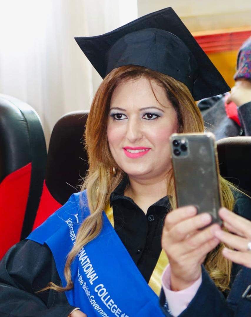 السيرة الذاتية للصحفية والإعلامية د. دعاء نصر 6 السيرة الذاتية للصحفية والإعلامية د. دعاء نصر