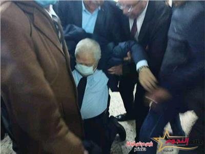 وفاة نقيب المحامين رجائي عطية أثناء جلسة بـ جنايات الجيزة