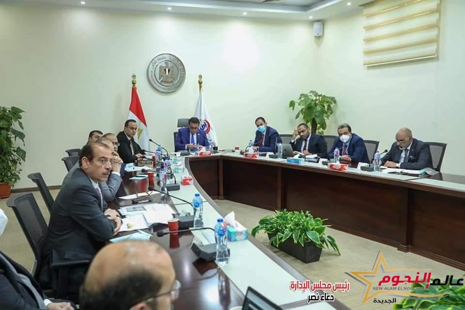 وزير التعليم العالي والقائم بعمل وزير الصحة: انخفاض نسب إشغال الرعايات المركزة والمتوسطة بالمستشفيات 1 وزير التعليم العالي والقائم بعمل وزير الصحة: انخفاض نسب إشغال الرعايات المركزة والمتوسطة بالمستشفيات