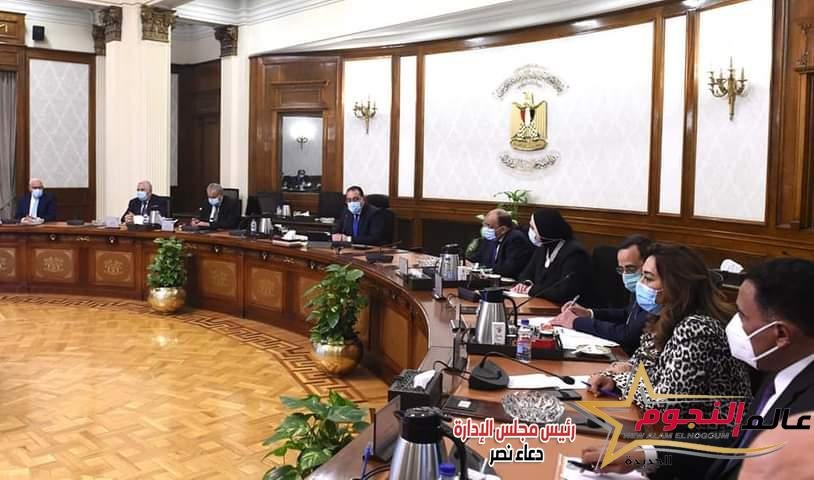 مدبولي: توجيهات من الرئيس بالتصدي لأي ممارسات تتعلق باحتكار أو إخفاء السلع في ظل الأزمة الروسية الأوكرانية 2 مدبولي: توجيهات من الرئيس بالتصدي لأي ممارسات تتعلق باحتكار أو إخفاء السلع في ظل الأزمة الروسية الأوكرانية
