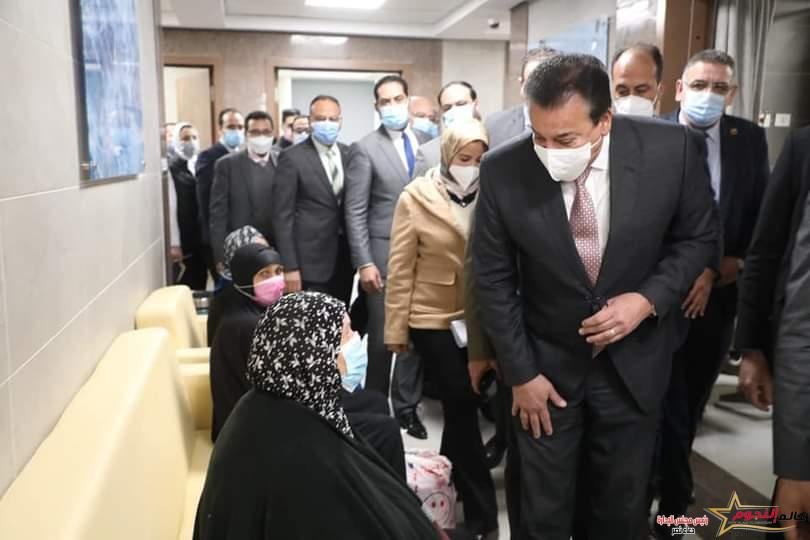 عبد الغفار يتفقد عددًا من المستشفيات ووحدات ومراكز طب الأسرة بمحافظة الإسماعيلية