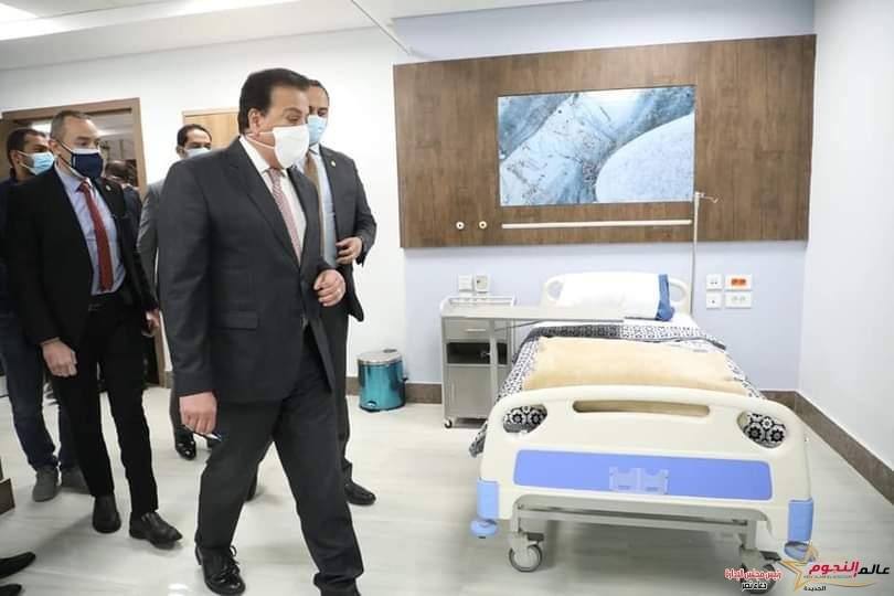 عبد الغفار يتفقد عددًا من المستشفيات ووحدات ومراكز طب الأسرة بمحافظة الإسماعيلية