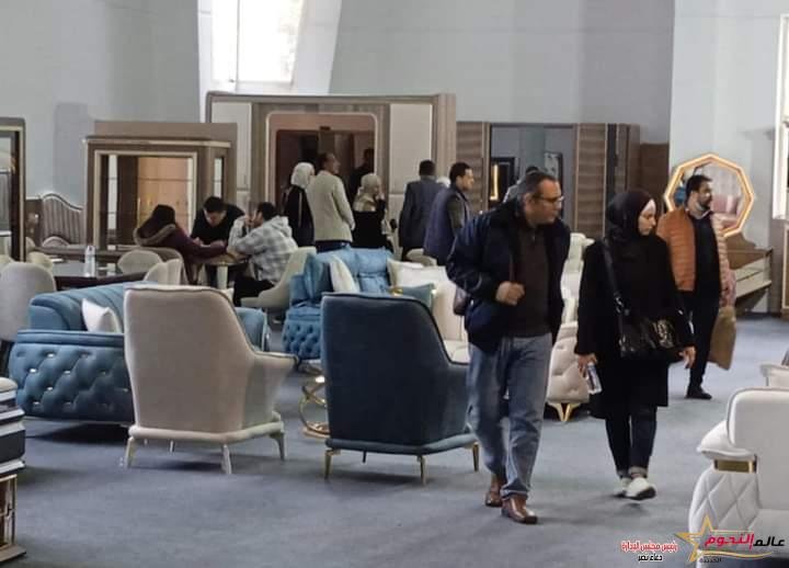 مبيعات الدورة الأولى لمعرض "صنع فى دمياط" حتى يومها قبل الأخير بقيمة تتجاوز ١١ مليون و ٤٢٠ الف جنيه