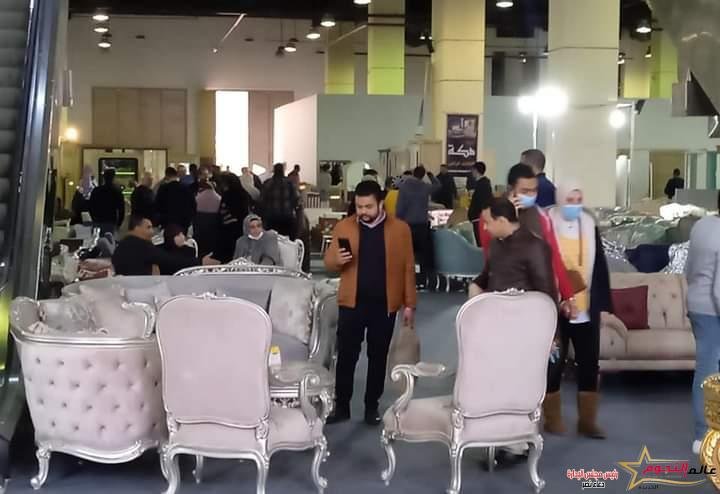 عوض مبيعات الدورة الأولى لمعرض "صنع فى دمياط" تتجاوز ١١ مليون و ٤٢٠ الف جنيه حتى يومها قبل الأخير