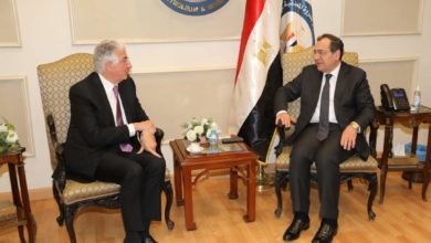 وزير البترول يبحث مع رئيس المؤسسة الدولية الإسلامية لتمويل التجارة برامج التمويل للعام الحالي