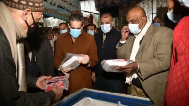 محافظ الغربية يتفقد معرض أهلاً رمضان ومنافذ البيع في سمنود