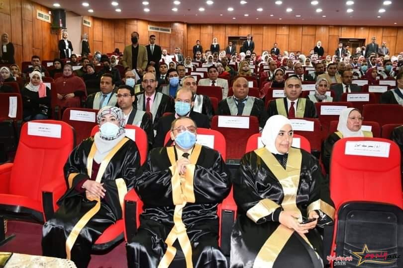 محافظ الفيوم يشهد احتفالية الجامعة بعيد العلم الرابع عشر