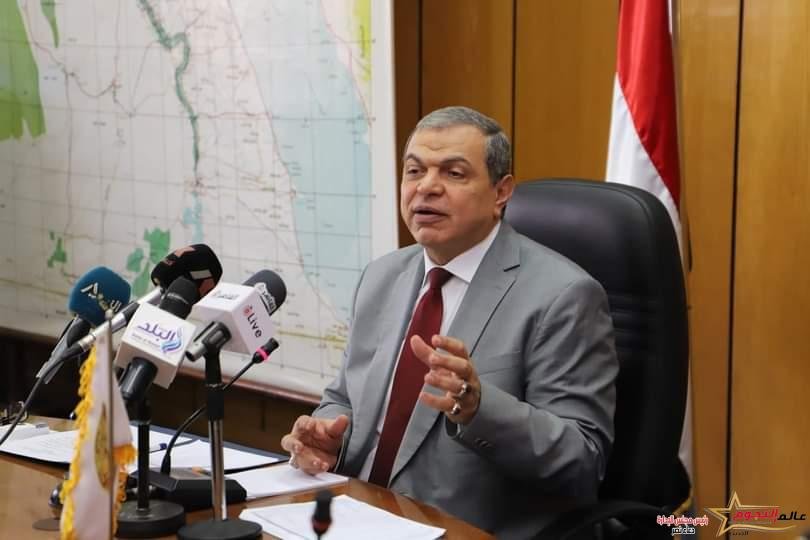 القوى العاملة: صرف 6 ملايين جنيه للعمالة غير المنتظمة.. وتعيين 520 شاباً بسوهاج