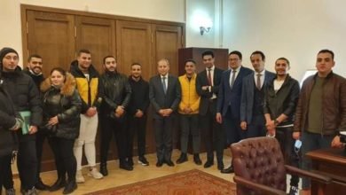 النجاري يلتقي مجموعة من المواطنين الذين غادروا أوكرانيا عبر الأراضي الروسية