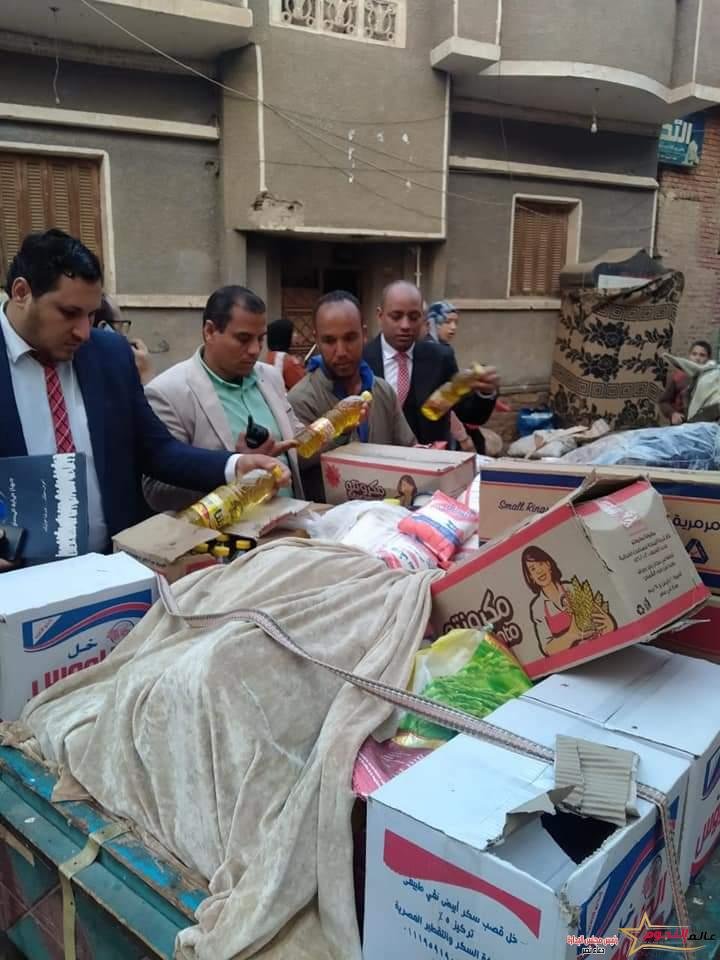 ضبط 7طن البان غير صالحة للاستهلاك الادمي خلال حملات رقابية بمركز بني مزار بالمنيا 2 ضبط 7طن البان غير صالحة للاستهلاك الادمي خلال حملات رقابية بمركز بني مزار بالمنيا