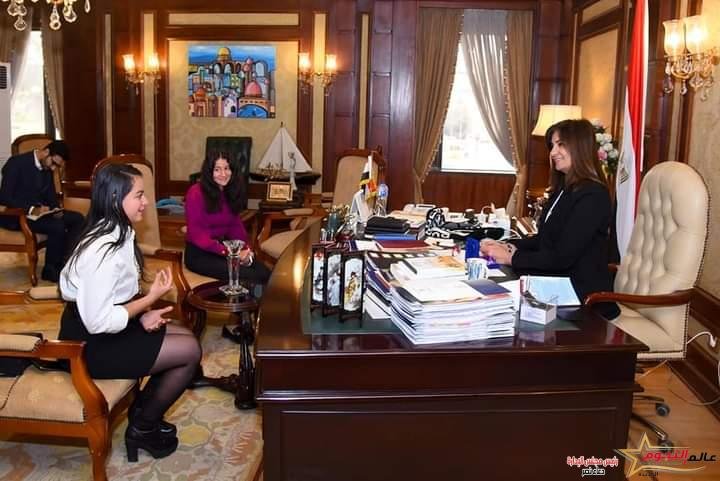 مكرم تعلن اختيار هالة عتمان ممثلا لمركز الحوار "ميدسي" في بولندا