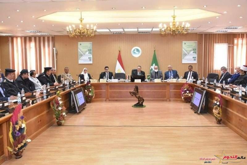 محافظ الشرقية يُشيد بمجهودات مركز التدريب وتنمية الموارد البشرية بالديوان العام 2 محافظ الشرقية يُشيد بمجهودات مركز التدريب وتنمية الموارد البشرية بالديوان العام