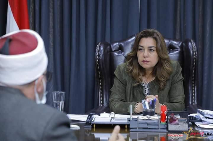 محافظ دمياط تتابع خطة تطهير وتعقيم المساجد