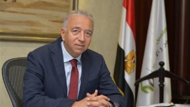 التحفظ على أموال رئيس سابق لأشهر بنوك مصر وزوجته