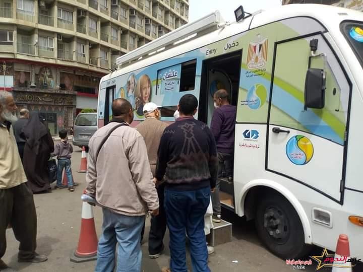 حي الجمرك يواصل توفير العربات المتنقلة لخدمة عملاء شركة مياه الشرب 2 حي الجمرك يواصل توفير العربات المتنقلة لخدمة عملاء شركة مياه الشرب